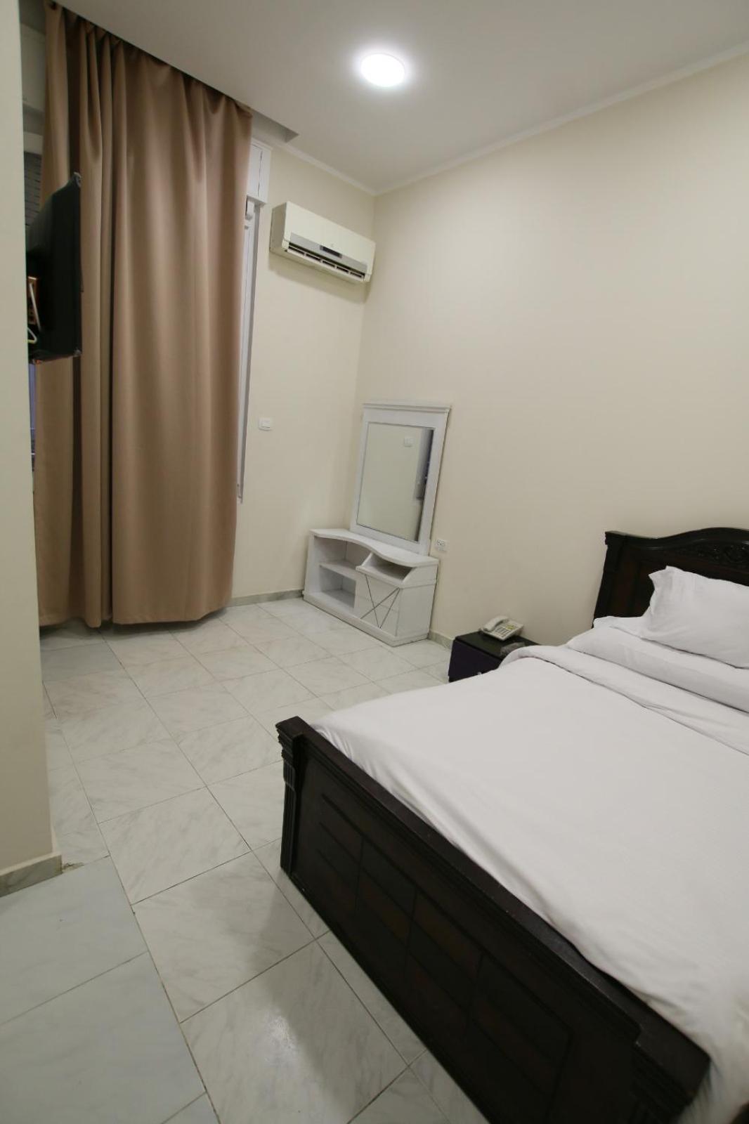 Hotel Crown